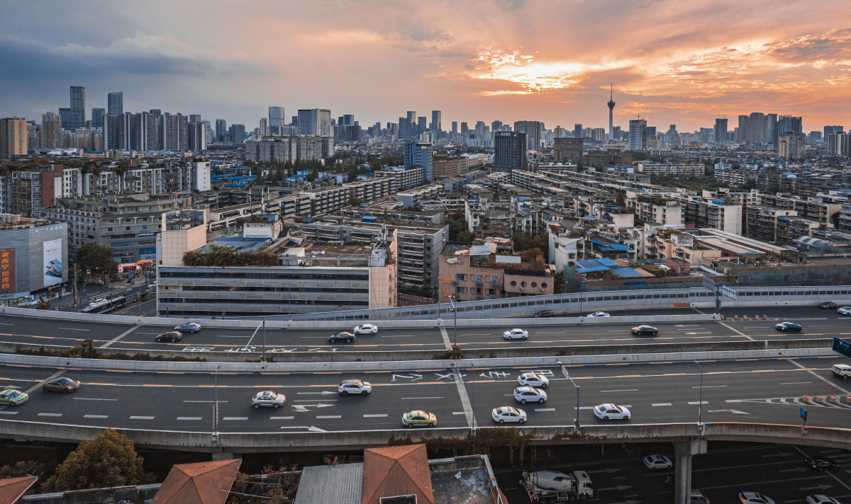 成都二环高架路:都市动脉