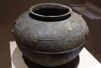 青铜缶，春秋，清远市马头岗出土，广东省博物馆古代文物。