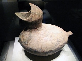 鸟形陶壶，小河沿文化，1977年内蒙古翁牛特旗大南沟出土，中国国家博物馆文物。