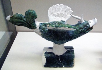 摩羯形绿釉陶建筑构件，西夏，中国国家博物馆文物。