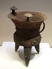 青铜斝，商前期，1953年-1955年河南郑州白家庄出土。中国国家博物馆文物展。