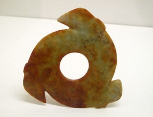 三牙璧，新石器时代，龙山文化，国家博物馆中国古代玉器艺术展。