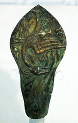 鎏金孔雀纹铜马珂，西汉，晋宁县石寨山7号墓出土，云南省博物馆文物。