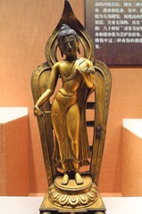 铜镀金释迦牟尼佛像，明代，西藏，北京首都博物馆文物展。