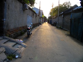 北京市东城区胡同，钟楼附近的胡同。001