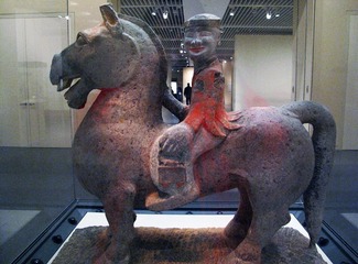 彩绘石骑马人，东汉，1955年河北望都出土，中国国家博物馆文物。