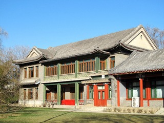北京宋庆龄故居，主楼，中西合璧的两层楼房，外观仿古。