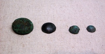 铜泡，青铜时代，梅里斯三八村东土岗墓葬出土，黑龙江省齐齐哈尔市博物馆。