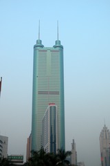 2004年4月12日深圳市最高建筑－－地王大厦