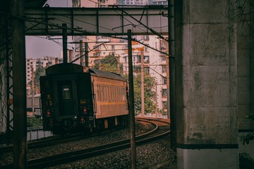 53918