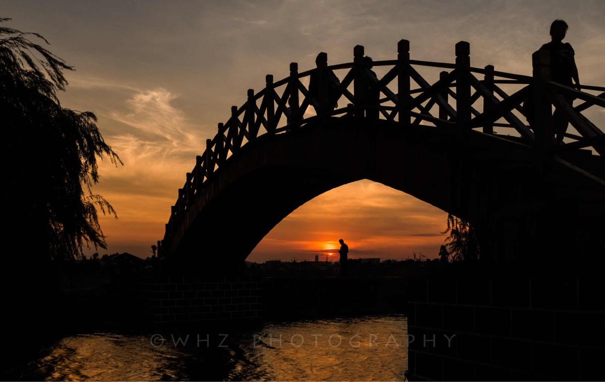 桥上桥下,互为风景