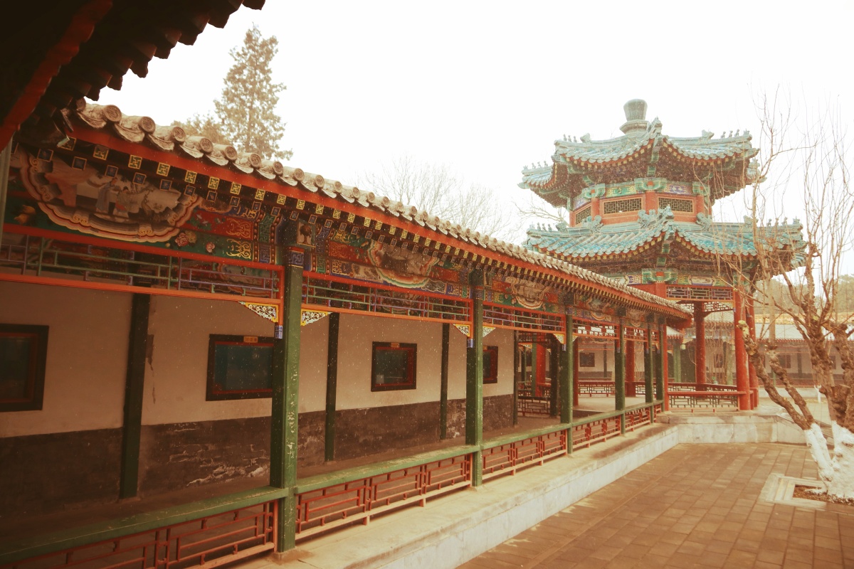 北京中山公园-愉园愉园,因"鱼"与"愉"谐音而得名.