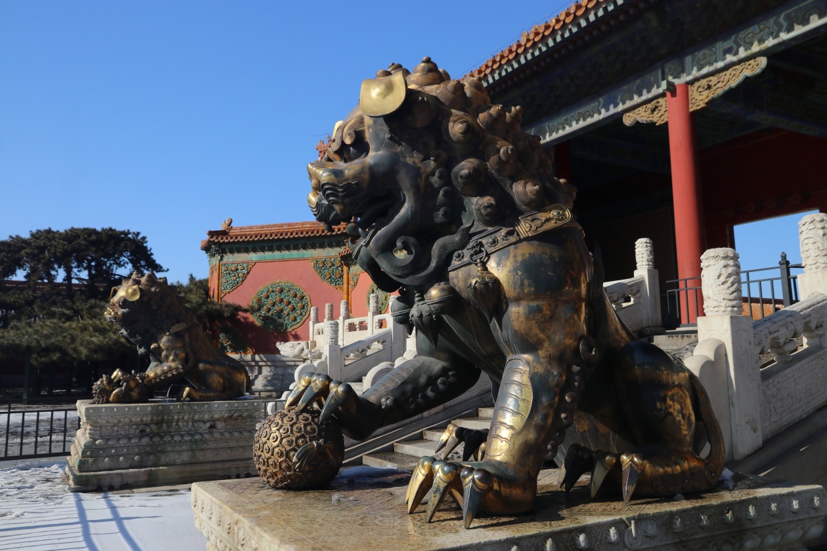 冬日暖阳光影宁寿门拍摄于2022125北京故宫宁寿门在皇