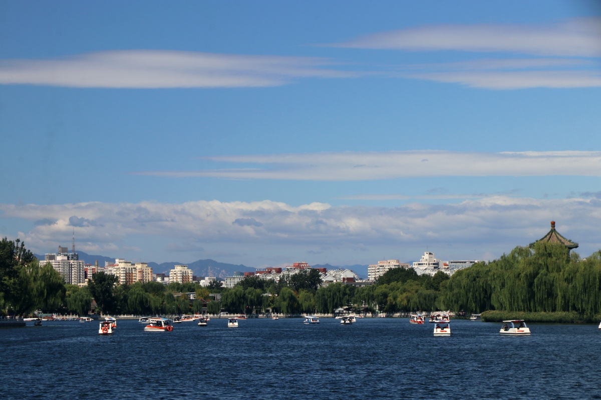 北京的后海天蓝蓝海蓝蓝水天一色