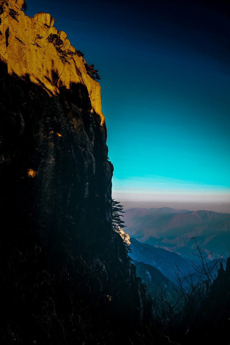 《金山银山不如绿水青山》