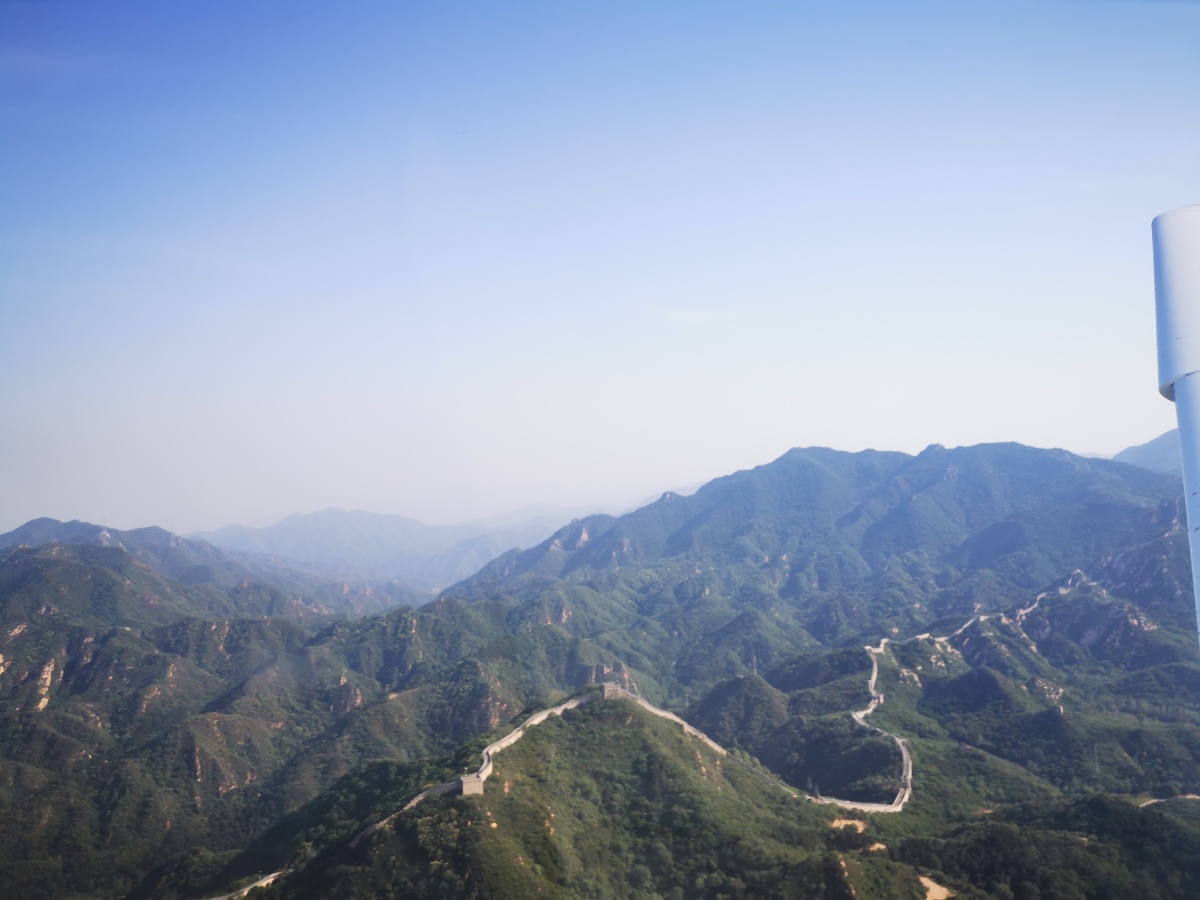 俯瞰风景八达岭长城中国大美河山