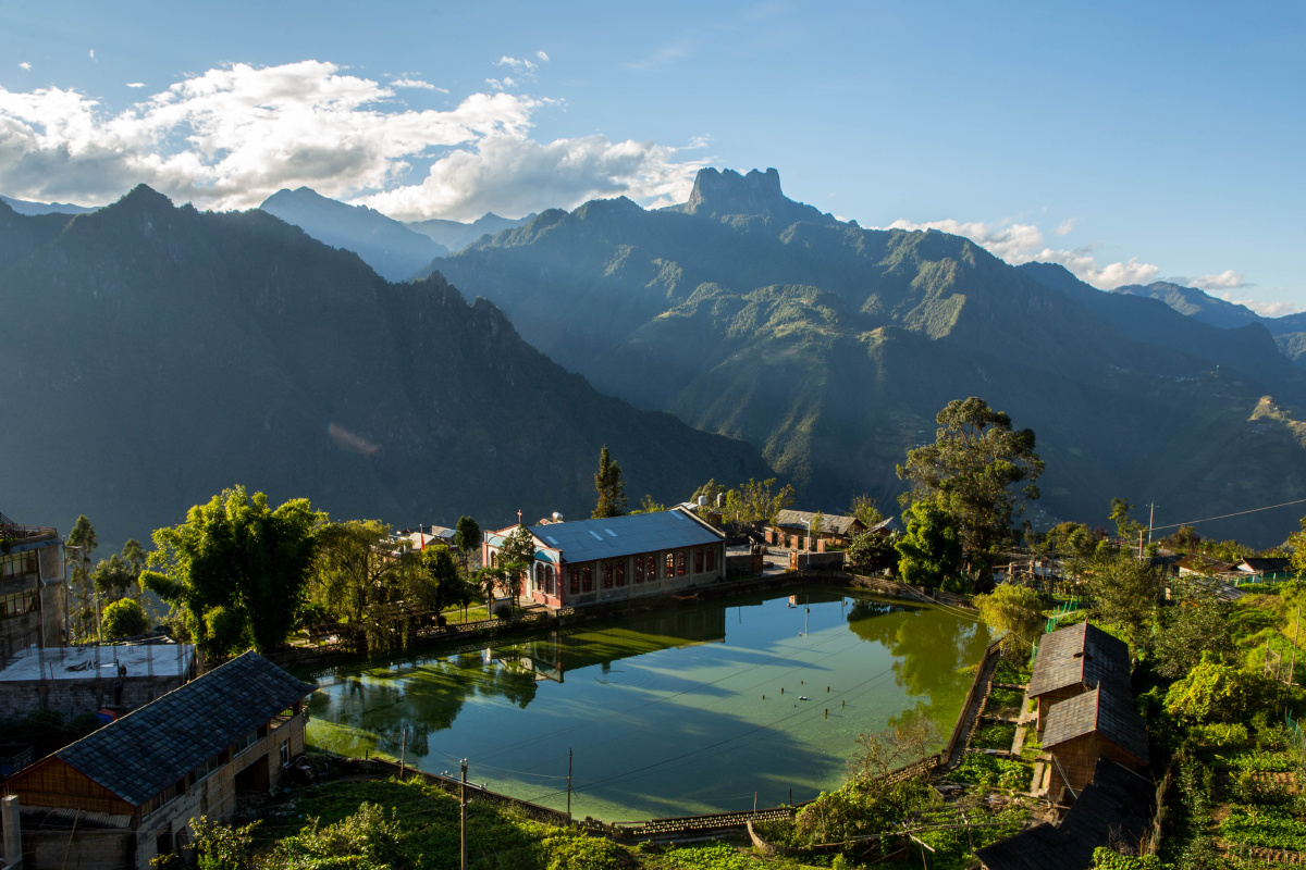 云南怒江老姆登村教堂