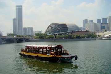 374030