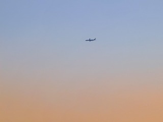 1000018108