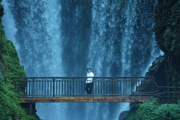 125BB12E-7F5D-45FC-B719-263AB587C29F/L0/001
