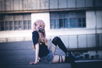 001