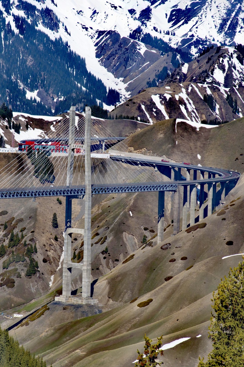 伊犁果子沟大桥 - 田中军 - 图虫
