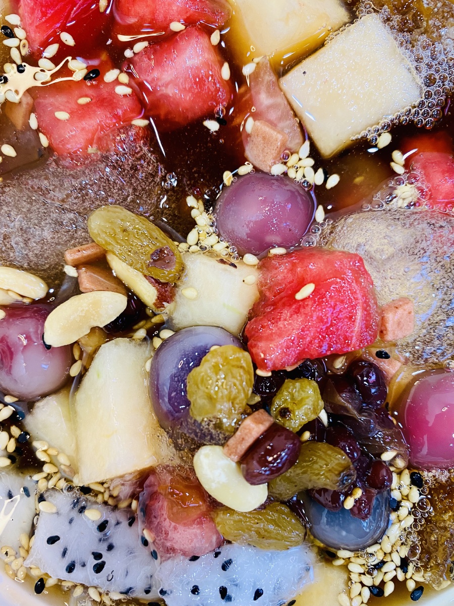 贵州的冰粉不但好食还颜值高强这样一碗汤圆冰粉16元比喝喜茶好偷笑