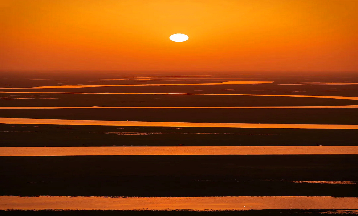 九曲黄河天际山河流光熙霞落日晚风村山阁楼云天醉暮