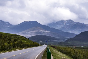 768417