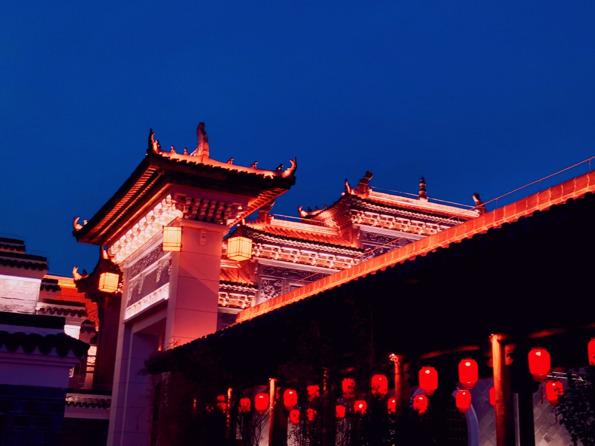 南昌万寿宫人间灯火复古楼阁