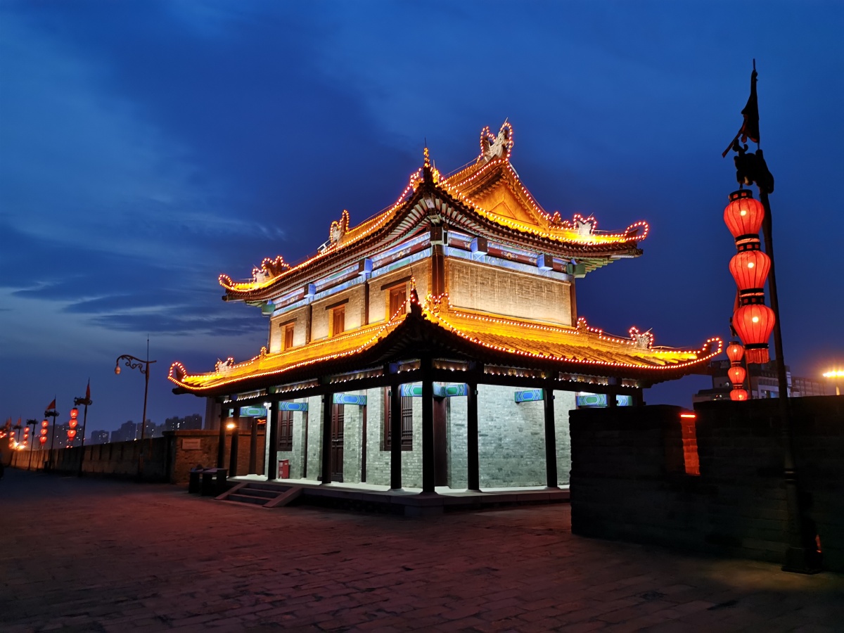 西安古城墙夜景