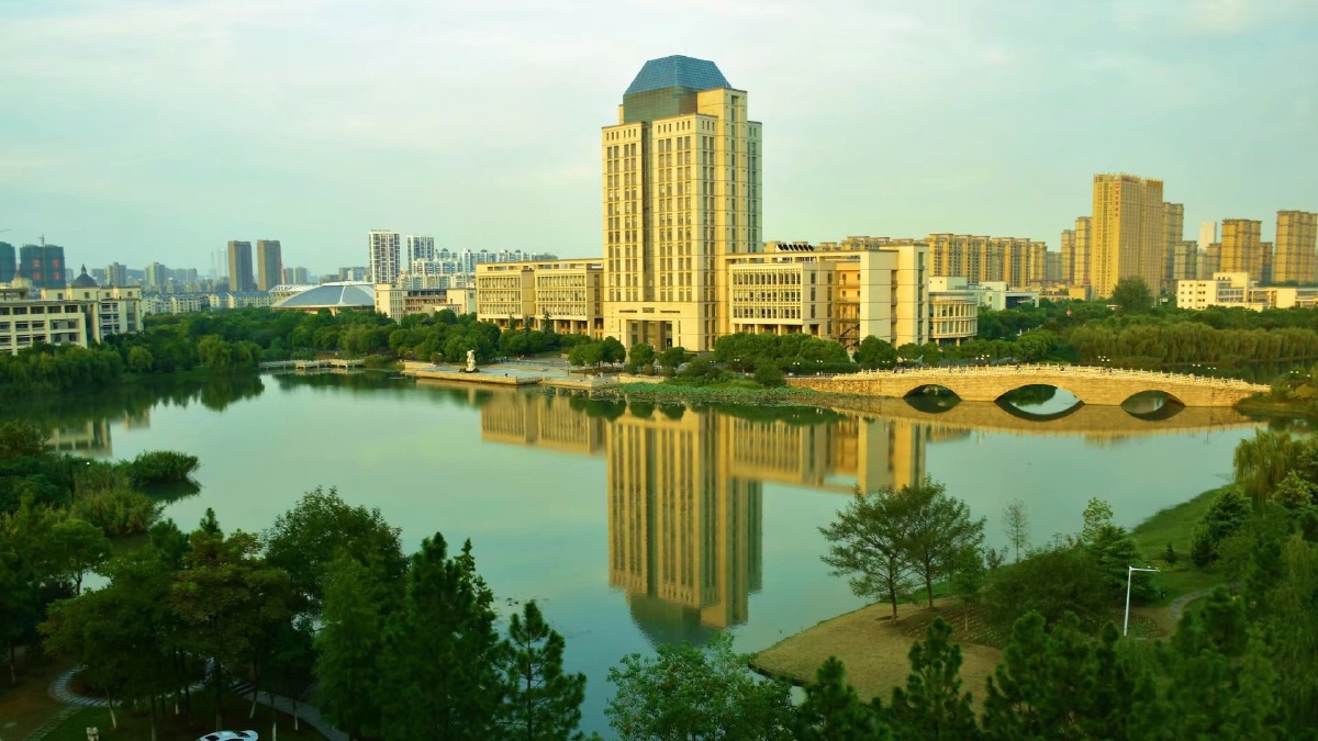 江南好风景旧曾谙江南大学图书馆