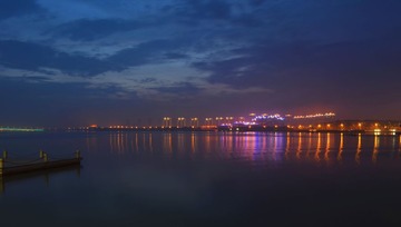 夜幕下的团氿