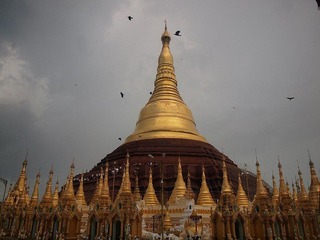 shwedagon pagoda
