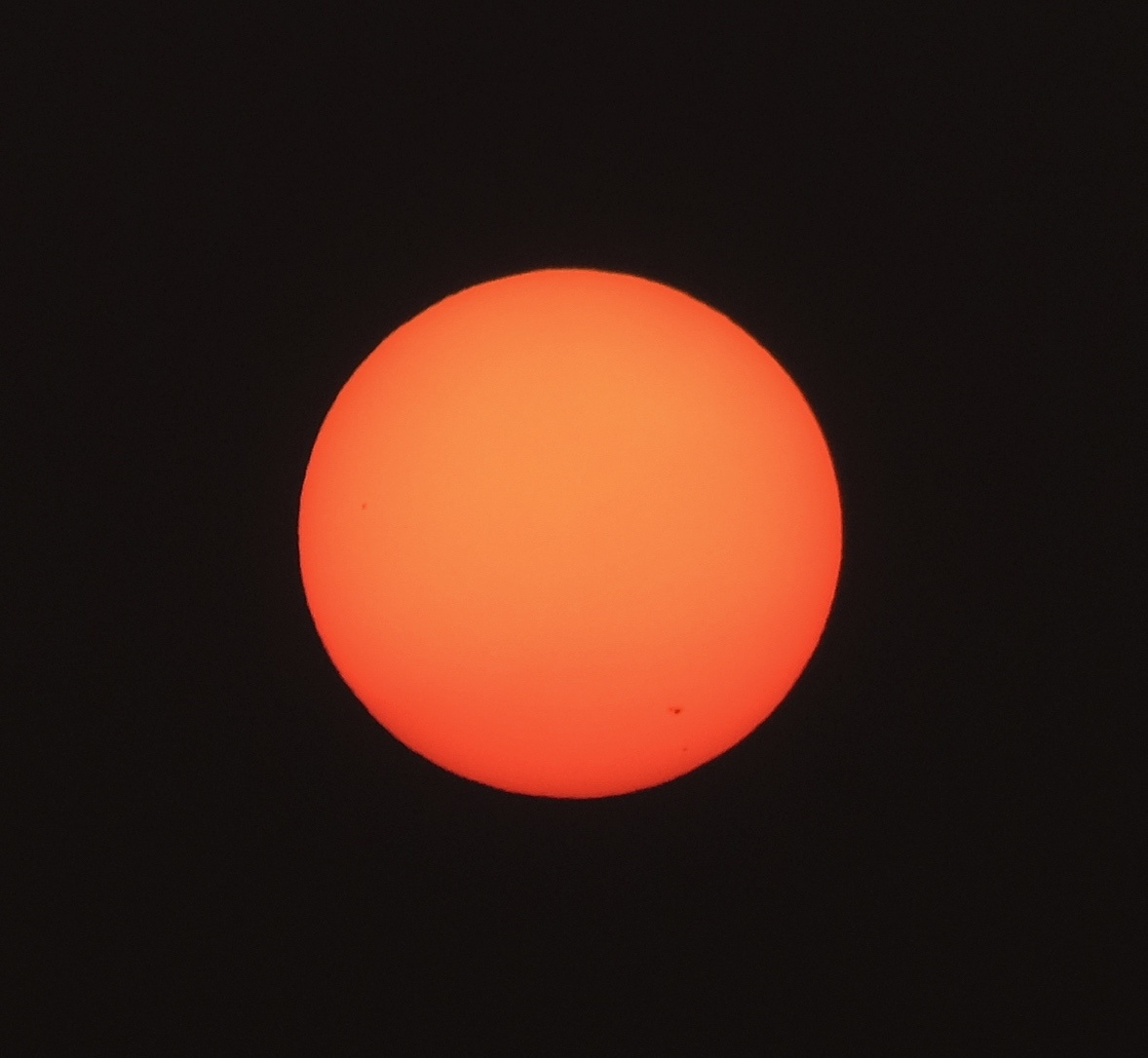 太阳长斑了