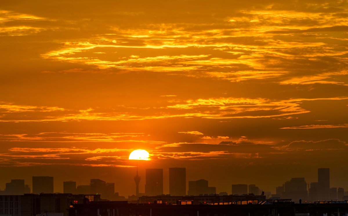 成都339日出