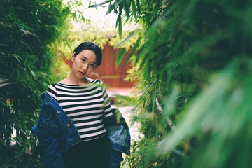 001