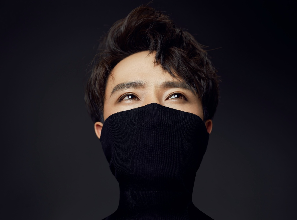 给歌手雷雨拍的写真