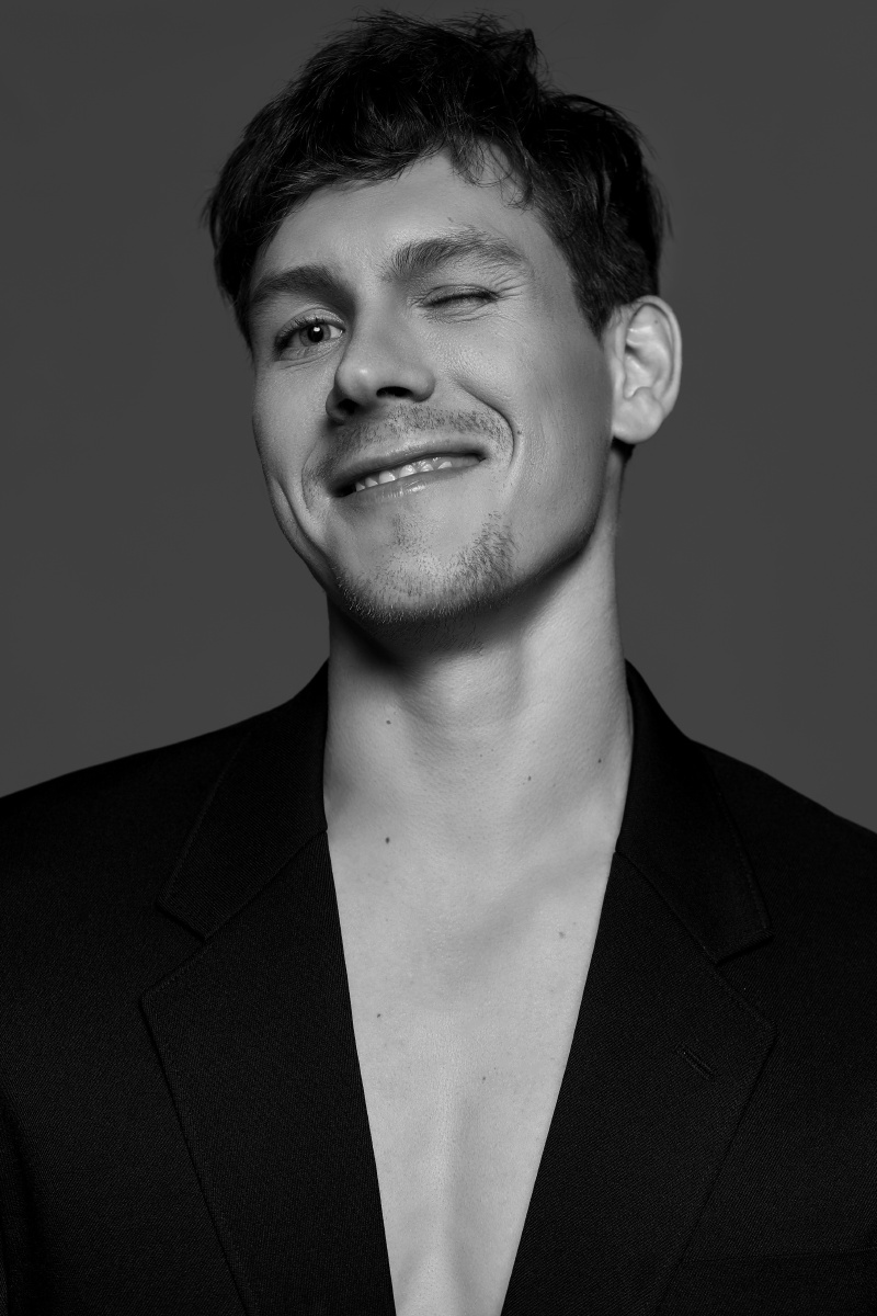 男士黑白肖像摄影师牟海波