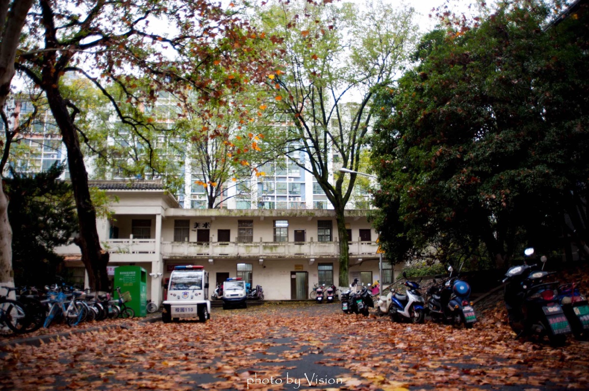 买公寓房可以在吴江上学嘛,公寓产权70年不能落户上学
