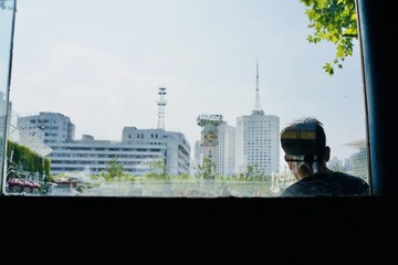 001