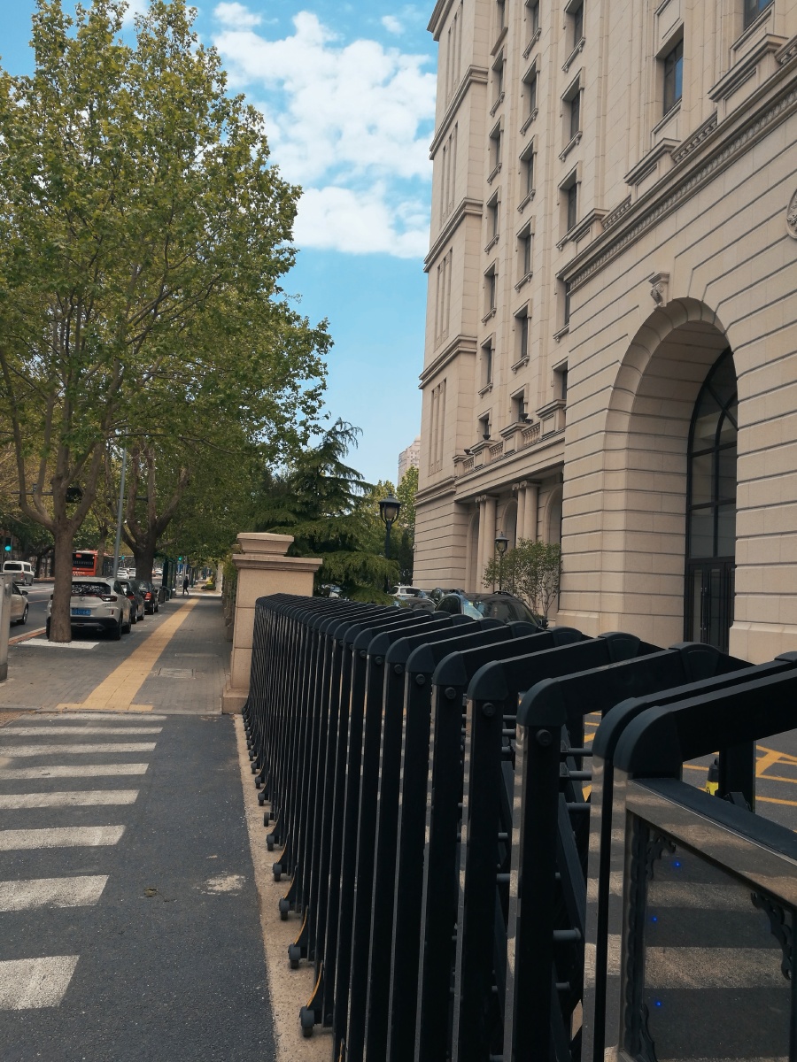 大连高尔基路散步随手拍拍摄不足之处欢迎专业人士留言评论