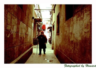 alley