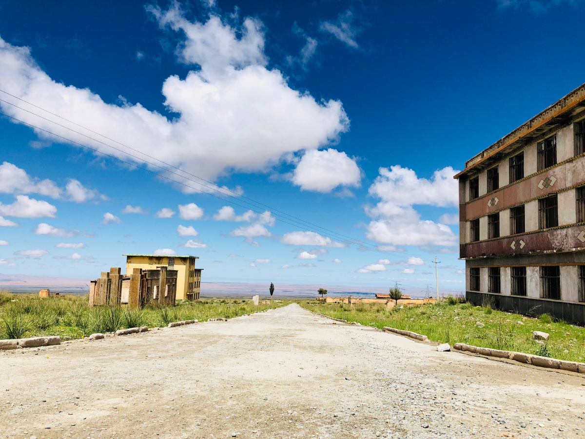 【西风烈】【九层妖塔】的外景拍摄地---阿克塞石油小镇