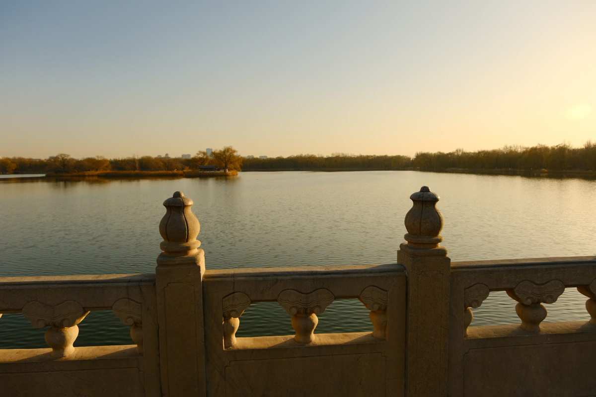福海湖圆明园初冬