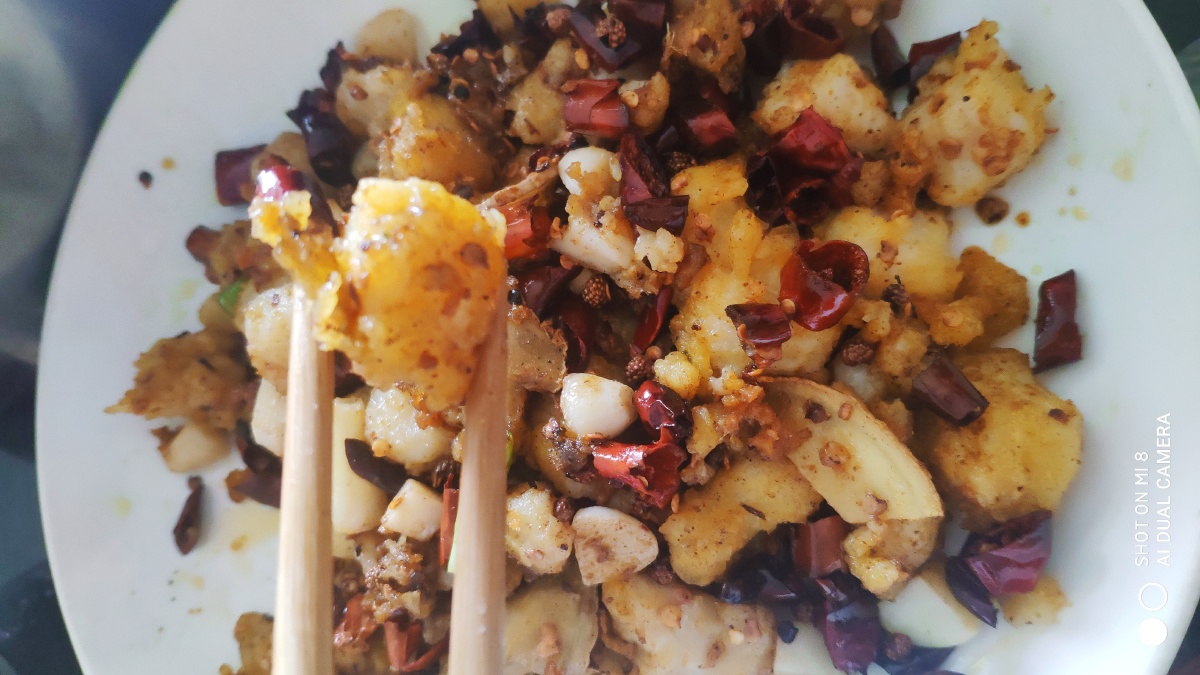 香辣鱼丁 - 愿我良人相伴 - 图虫