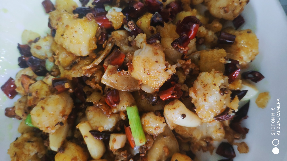 香辣鱼丁 - 愿我良人相伴 - 图虫