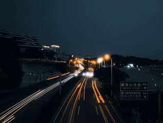 529001