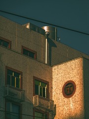 370948