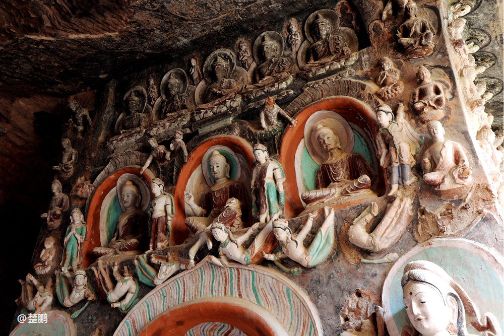 【国宝飞天之精华】张掖马蹄寺石窟群里的金塔寺特窟以国宝高肉雕泥塑